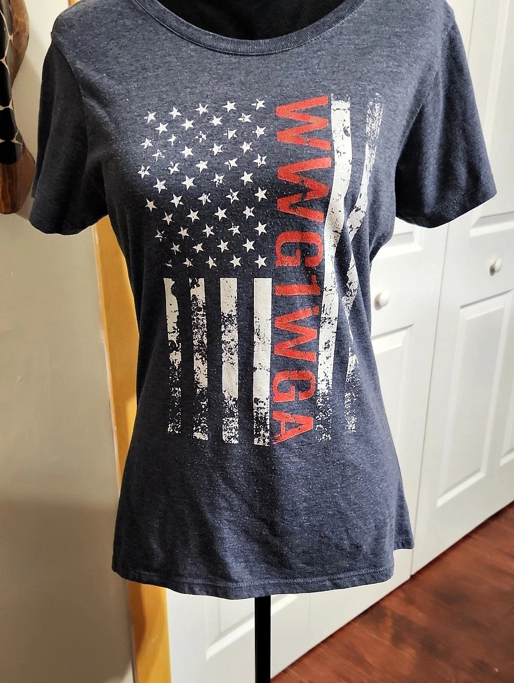 Port & Company American Flag Graphic Short Sleeve Tee in Gray